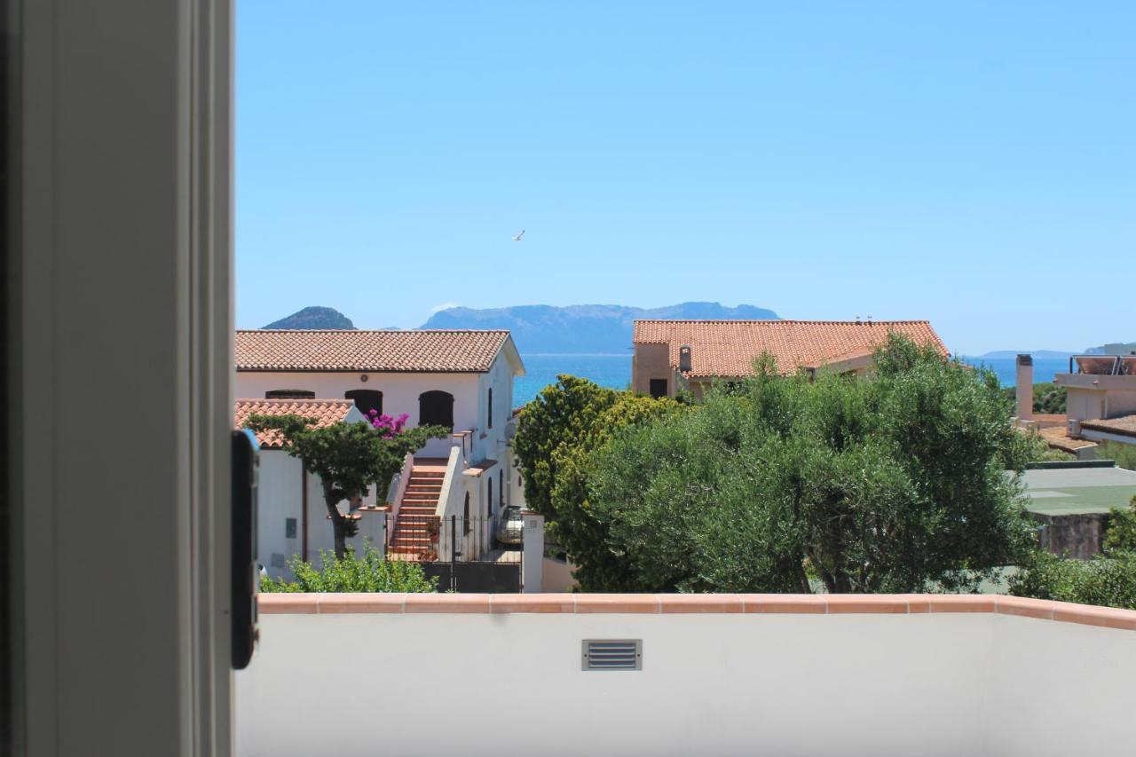 Bona Ciurrata Hotel Golfo Aranci Exterior foto