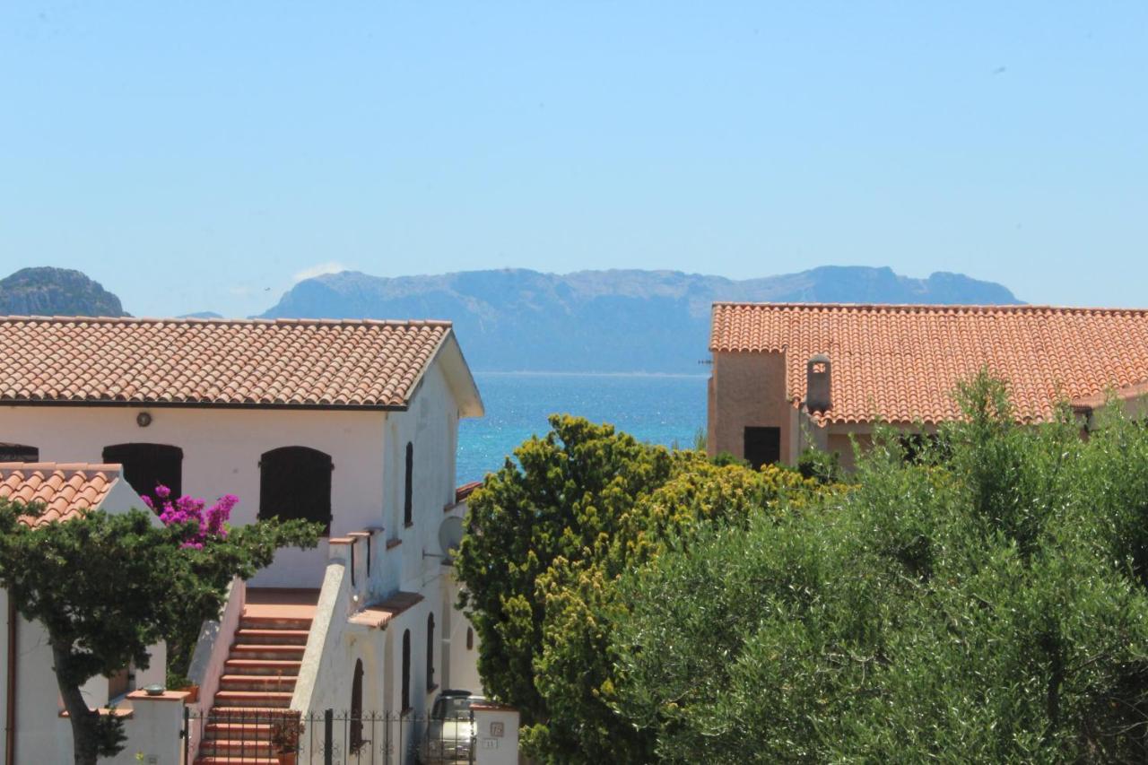 Bona Ciurrata Hotel Golfo Aranci Exterior foto