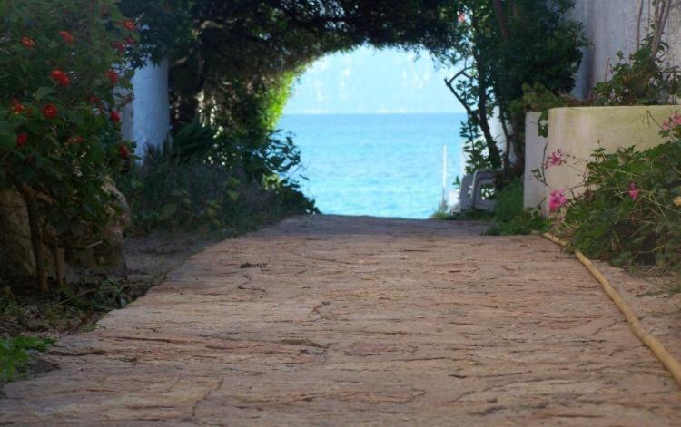 Bona Ciurrata Hotel Golfo Aranci Exterior foto