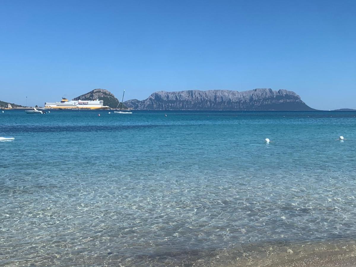 Bona Ciurrata Hotel Golfo Aranci Exterior foto