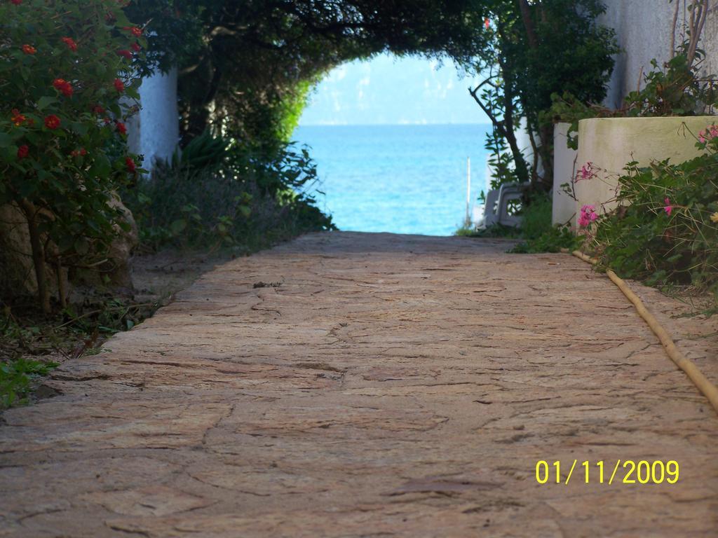 Bona Ciurrata Hotel Golfo Aranci Exterior foto